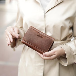 Wallet For Women Leather Purse For Women Personalised Coin Purse Credit Card Holder Initial Wallet Leather Gift Idea For Mom