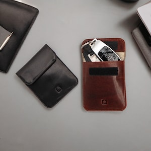 Estuche para llaves Faraday con bloqueo de señal, personalizado, de cuero RFID, para llavero de coche, antirrobo, para entrada sin llave, billetera para llaves para hombres y mujeres.