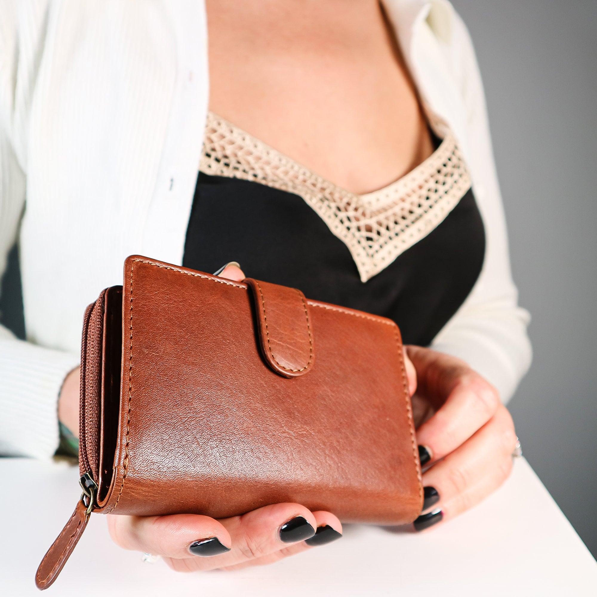 Ladies leather shop purse wallet