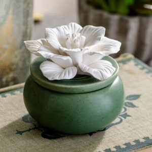 Bloom Porcelain Passive Diffuser, Ceramic Fragrance Diffuser