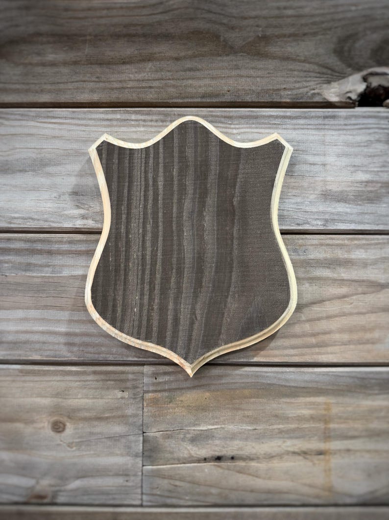 Antler Mount Kit (Badge Plaque) (Instructional Video) Barnwood Plaque