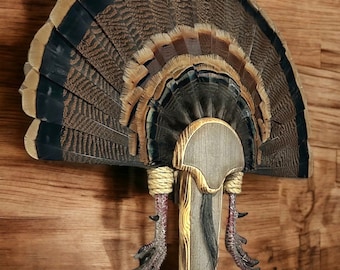 Barnwood Turkey Fan Plaque