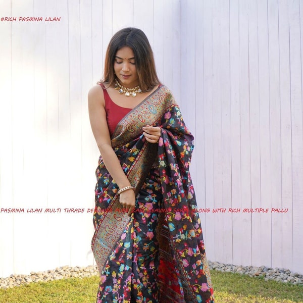 Glamour radieux : des saris inspirés des célébrités ! Brillez dans les soldes du ramadan. Embrassez les moments étoilés avec des designs uniques. #PartyWearSaris #Livraison gratuite