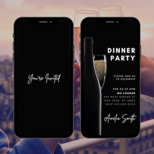 Puede incluir: Dos smartphones negros que muestran diseños de invitación. Uno dice "You're Invited" en escritura blanca. El otro muestra una invitación a una cena con una botella y una copa de champán, y detalles del evento.