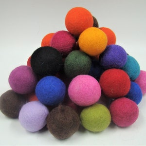 Felted Wool Cat toys, balls,Eco Friendly,Colorful & Beautiful, Elegant Designs, Natural Felted Wool, Handmade Cat toy. 5 cm Made by kivikis. image 3