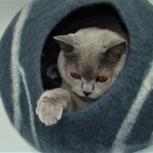 Large Cat Cave Bed, Cat House, Handmade Felted Wool Cat Bed Cave, Natural Wool Indoor Cat Cave, Model-1, KIVIKIS