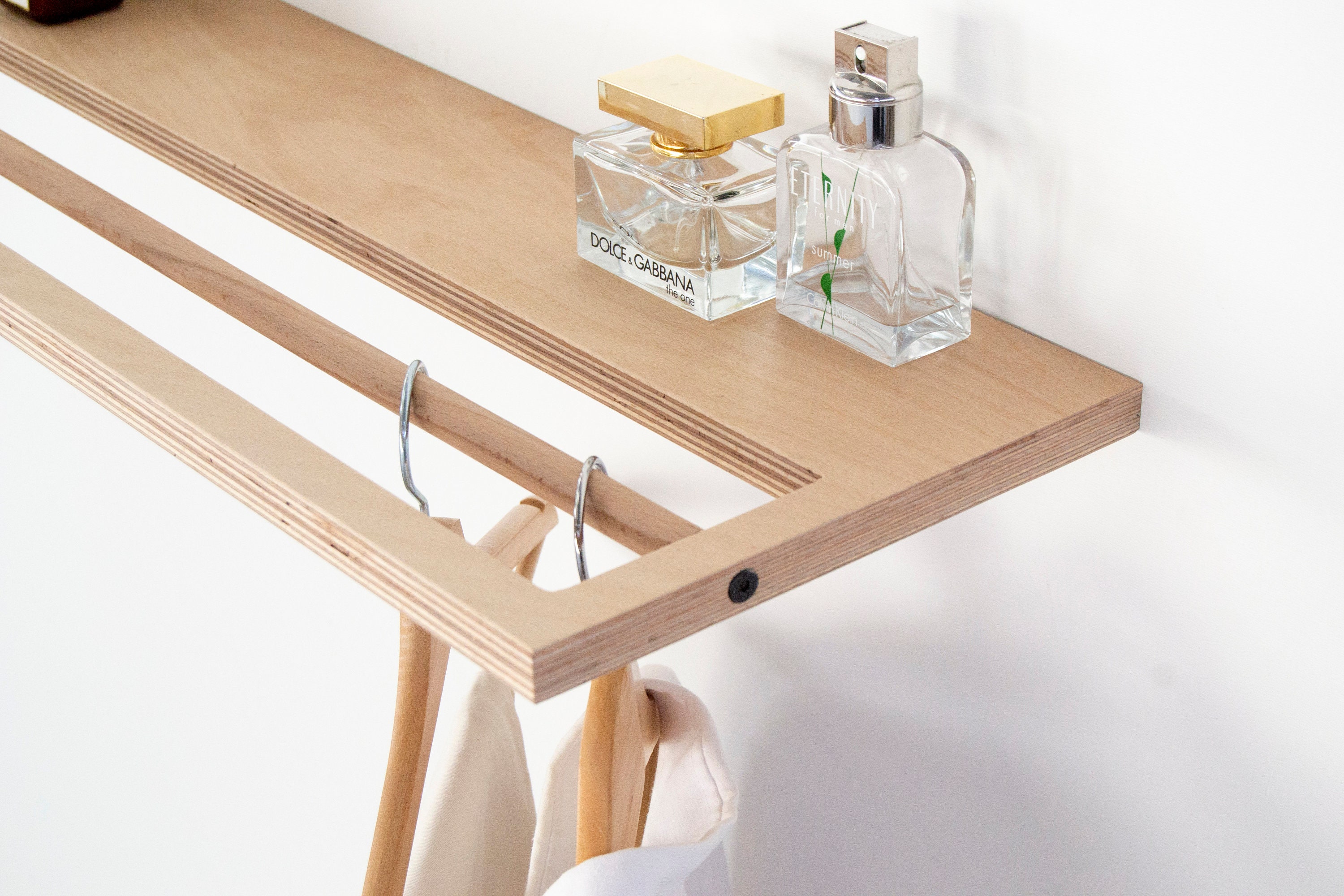 Schwebendes Regal Holzregal Kleiderbügel aus Holz | Etsy