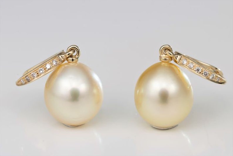pink south sea natural drop pearl earring 14k yellow gold hook @ 9x12mm AAA pink south sea natural drop pearl earring 14k yellow gold hook @ 9x12mm AAA