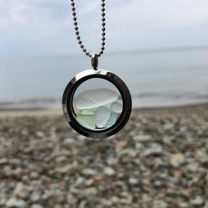 Beautiful necklace for beachcombers / Hostess gift / Mother's Day Gift / Beach glass pendant / Sea glass necklace / Unique contents image 2