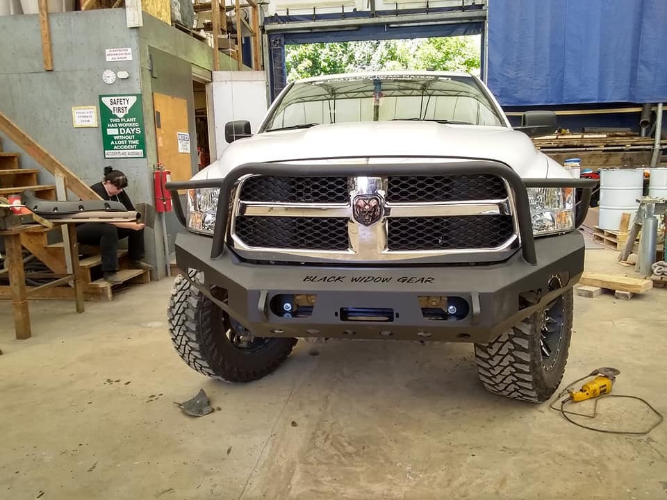 ダッジ ラム 1500 (09-18) 用フロント ウインチ バンパー DXF ビルド