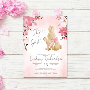 Invitation de baby shower modifiable avec un lapin floral blush | Modèle de célébration imprimable pour fille BS15