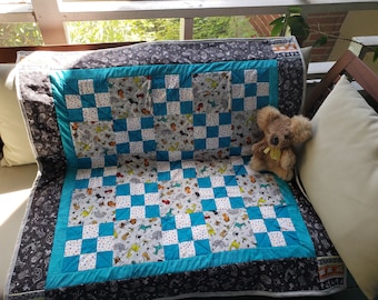Safari animals crib quilt