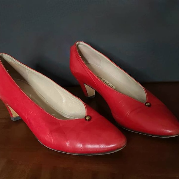 GUCCI Red Kitten Heels Made in Italy, Vintage Gucci Retro 80s Designer Women's Shoes Size 36 B, Y2K 2000 Retro Influencer Selfie Content