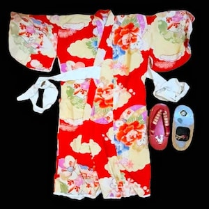 1940&#39;s AUTHENTIC SILK KIMONO - Japanese Child&#39;s Size 2 Red Silk Kimono Robe Jacket and Wooden Sandals, Providence Note from Original Owner