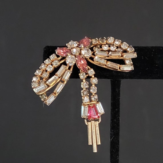 Scitarelli brooch deals