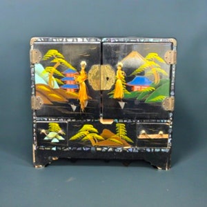 Mid Century Japanese Black Lacquerware Jewelry Box With Inlaid Shell ...