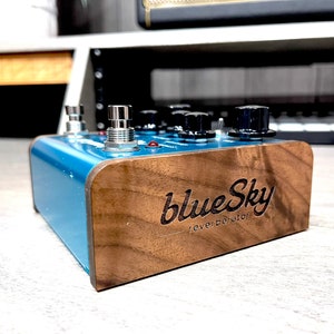 Strymon blue sky reverb solid walnut wood cheeks