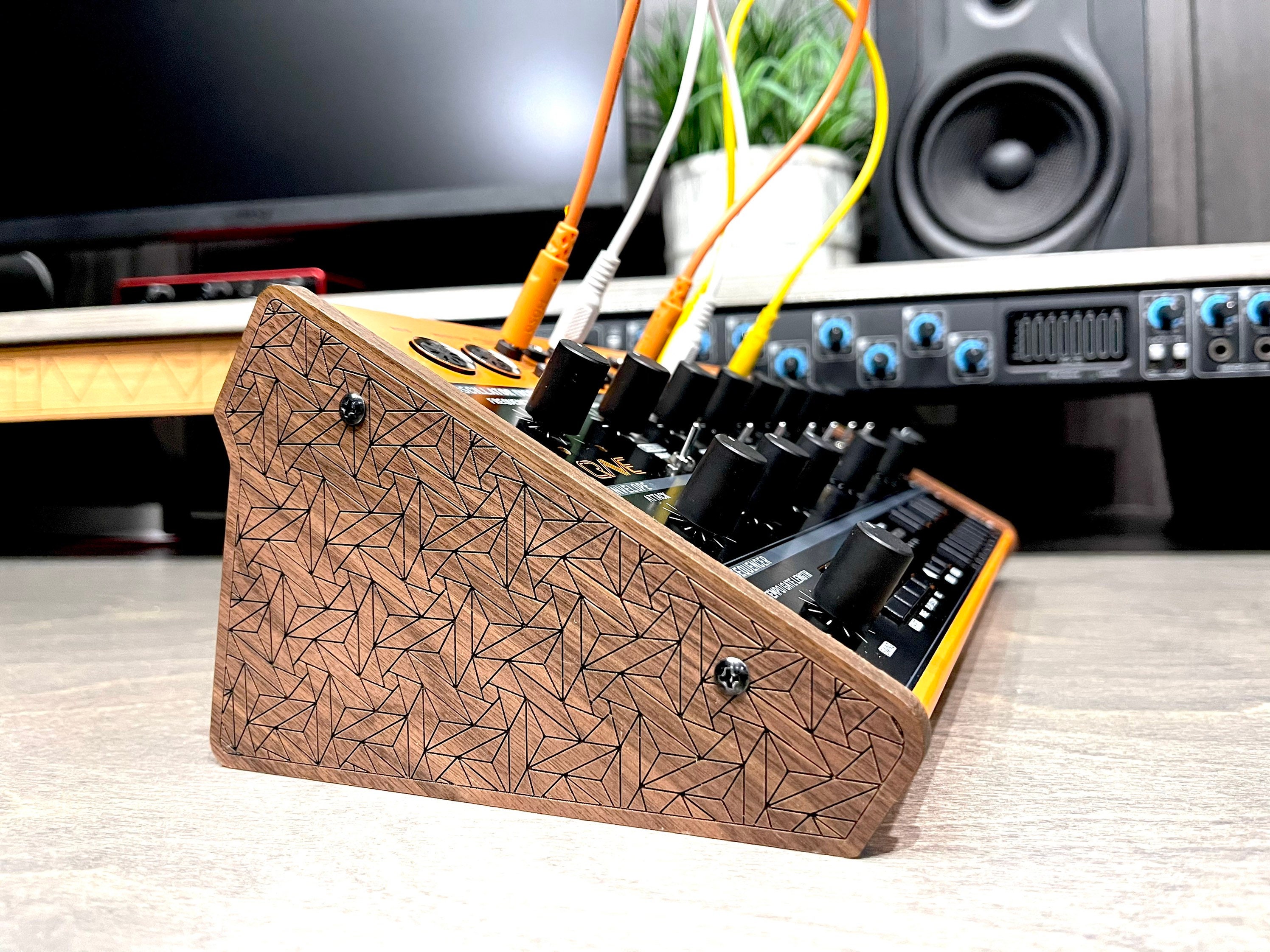 Behringer Crave Stand Solid Walnut 2 Positions - Etsy Behringer Crave Stand Solid Walnut 2 Positions - Etsy