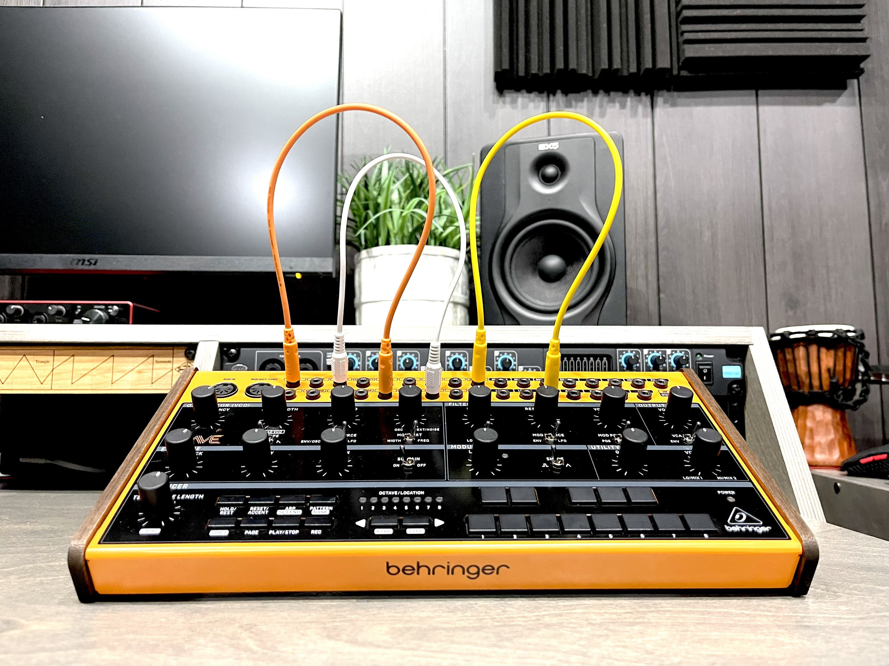 Behringer Crave Stand Solid Walnut 2 Positions - Etsy