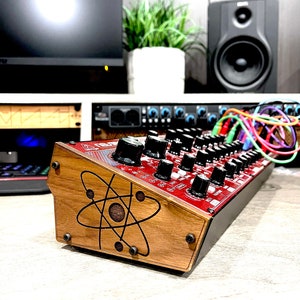 Walnut wood Ends for Behringer Neutron synthesizer
