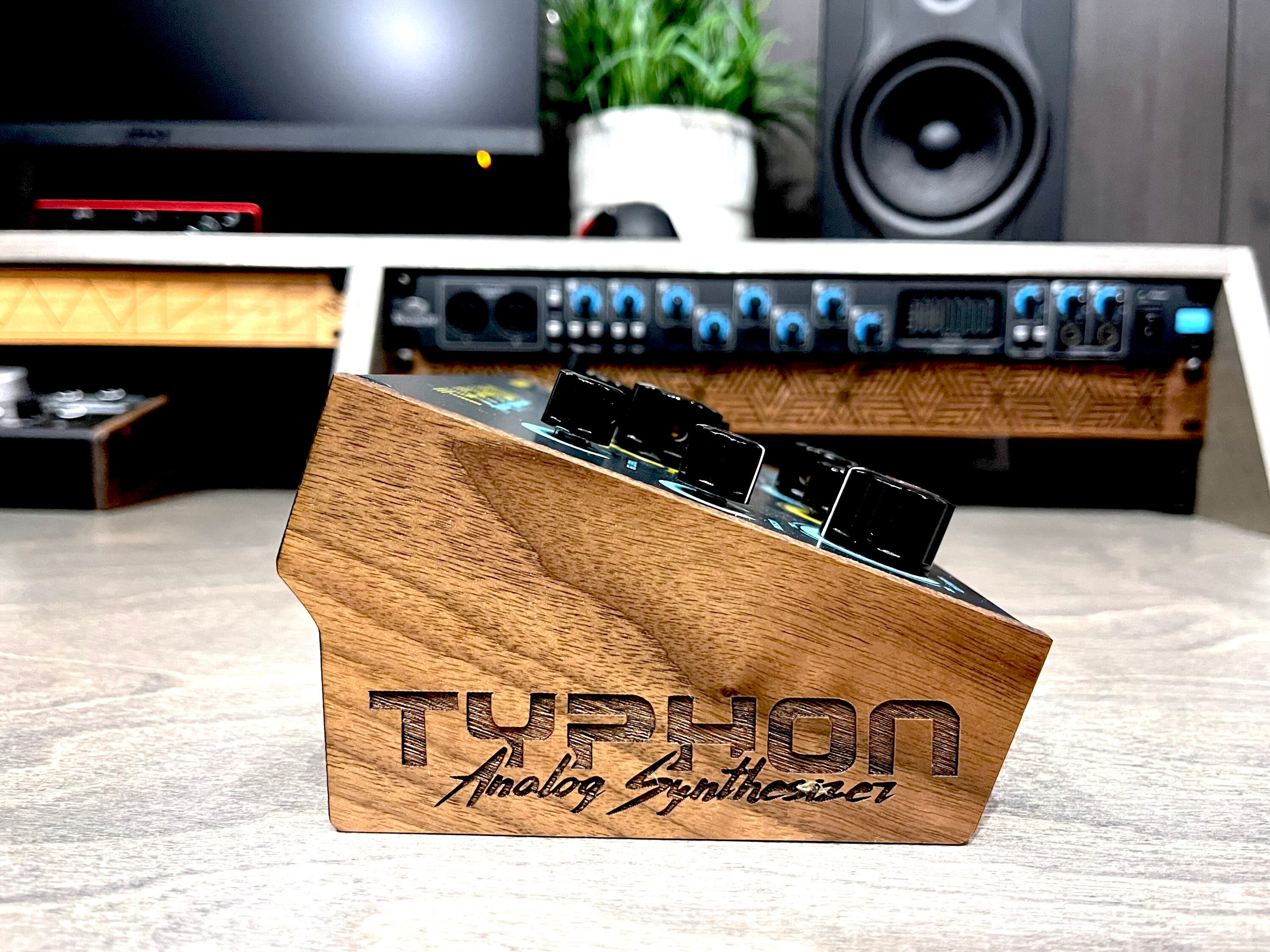 Dreadbox Typhon Solid Walnut Wood Ends / Stand - Etsy