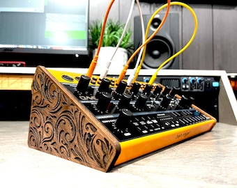Behringer ユーロラックフォーマットシンセサイザー用木製ラック