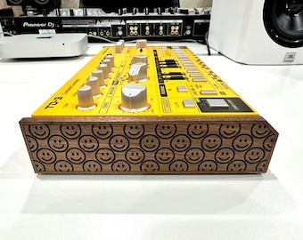 Behringer TD3 smiley emoji solid walnut wood ends