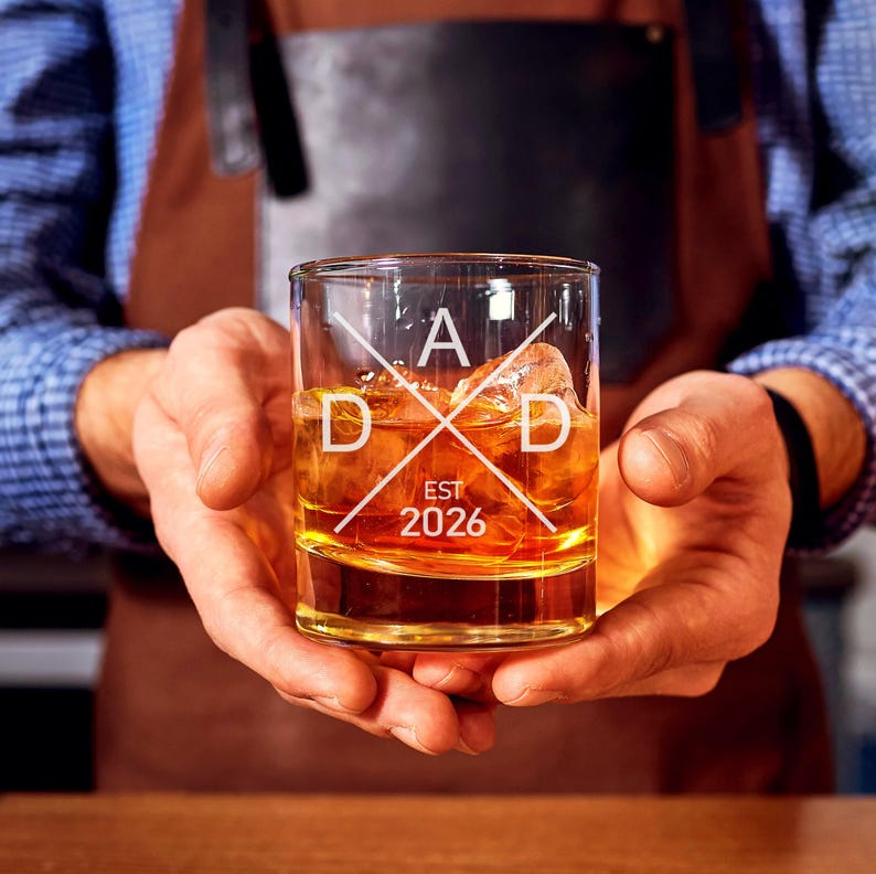New Dad Whisky Glas - Zum ersten Mal Papa - Geschenk für Papa - Papa hergestellt kundenspezifisch - personalisierte Papa Geschenke - 2021, 2022, 2023, 2024, 2025 Bild 4