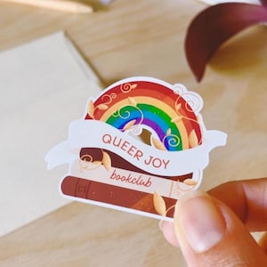 Queer Joy Bookclub Handmade Sticker – Autocollants Fierté LGBT, Design Queer