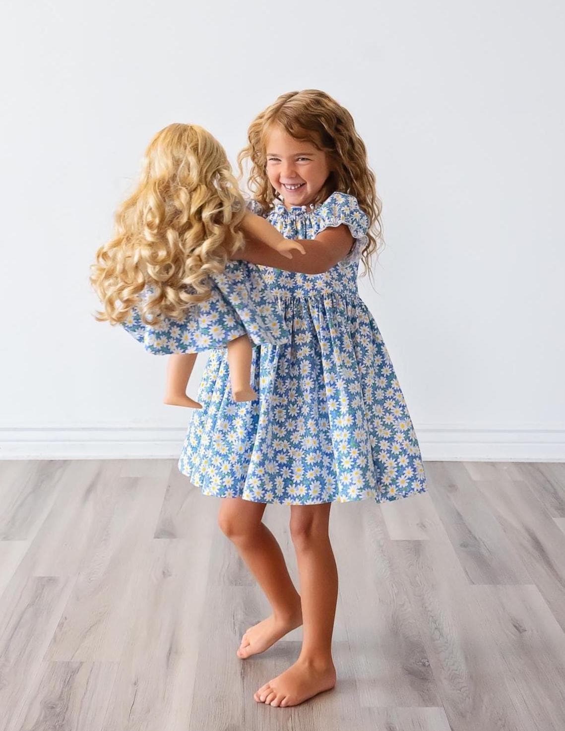 blue fashion dresses Midi Dresses Lucinda Midi Dress Royal Blue Size 6 main image 0