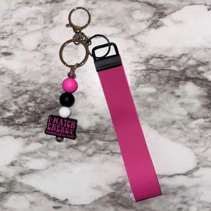 Llavero personalizado con dijes añadidos de I Match Energy / Llavero personalizado / Regalo único / Accesorio elegante y funcional