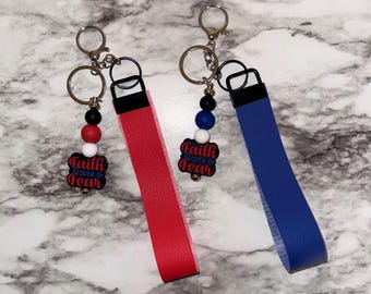 Porte-clés personnalisé Faith Over Fear : bracelet à breloques personnalisé