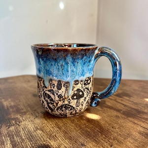 Retro Mushroom Mug - Handmade Pottery