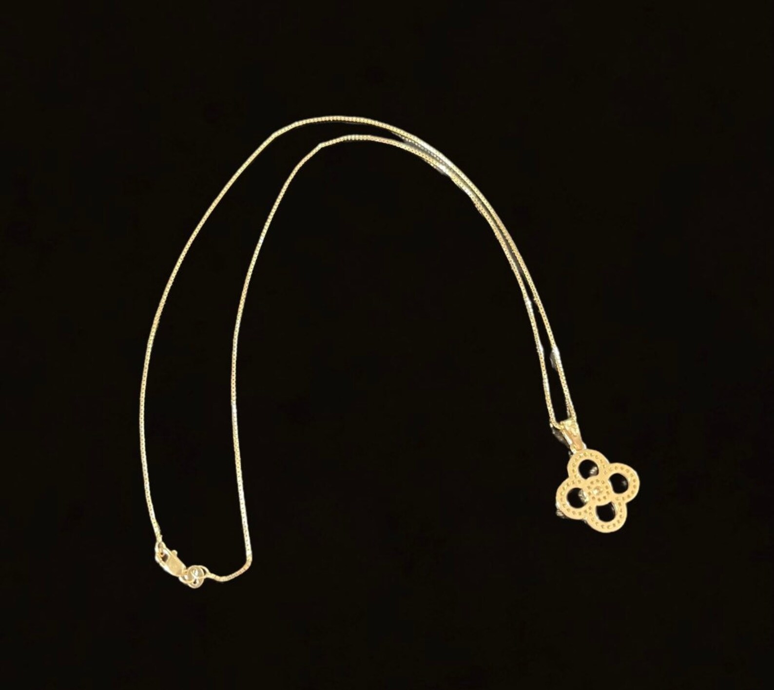 14K Yellow Gold Flower Diamond Necklace Etsy