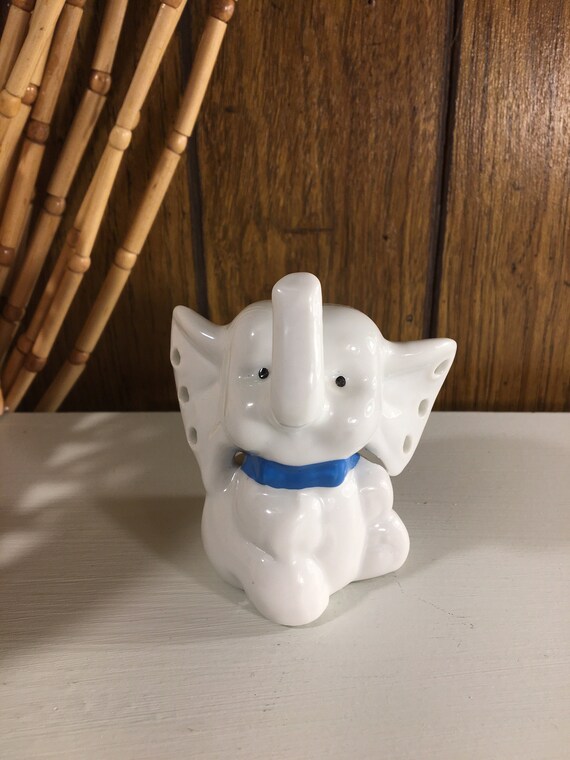 vintage kitsch elephants Gem