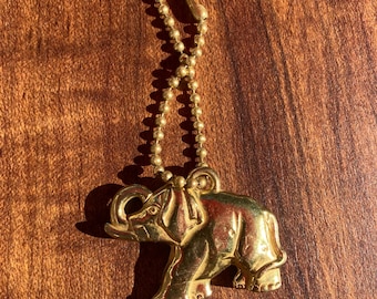 Vintage Gold Tone Elephant Keychain: 1960s Lucky Charm