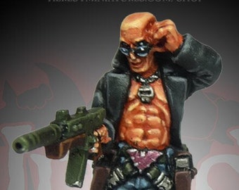 28mm scale SciFi Cyberpunk-style Trenchcoat Gang 'Mr. Smug'