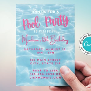 Pu&ograve; includere: Invito a una festa in piscina con uno sfondo di onde d'acqua blu e bianco. Il testo recita "Join us for a Pool Party to celebrate Madison's 13th Birthday. Saturday, August 13, 1 PM - 4 PM, 123 Main Street, City, State Zip. RSVP to Lisa 123-456-7890 or lisa@gmail.com".