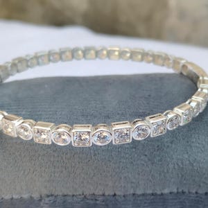 Round Moissanite Bangle/ 3.00MM Colorless Moissanite Wedding Bangle/ Flush Set Moissanite Bridal Bangle/ 14K Solid Gold Anniversary Bangle