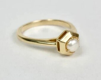 14k Gold Delicate Pearl Gold Ring Dainty Stackable Wedding Ring, Minimalist Gold Filled Simple Ring June Birthstone Ring Bridal Jewelry Ring