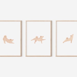 クリームと白の柴犬のウォールアート、Japandi ホームデコレーション、犬のヨガアートプリント、印刷可能なウォールアート 3 点セット