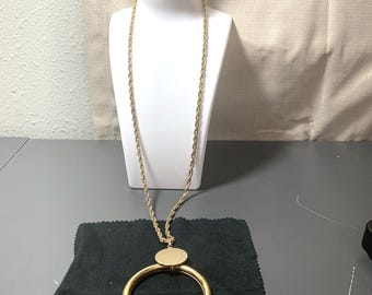 Vintage goldfarbene Creolen Anhänger • Klassischer minimalistischer Stil