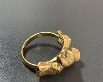 Vintage Gold‑Tone Filigree Adjustable Ring • Mid‑Century Openwork Retro Style