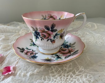 Stunning Antique Royal Albert Teacup & Saucer