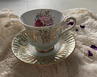 Gorgeous Antique Paragon Teacup