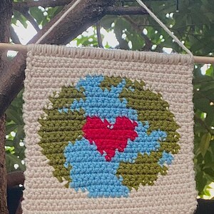 PDF Crochet Mini Earth Day Wall Hanging Pattern Home Decor Tapestry Intarsia image 7