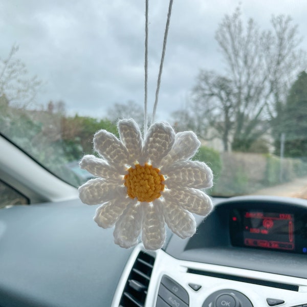 White Crochet Daisy Car Charm | Hanging Flower Pendant Gift | Rear View Mirror Accessory |