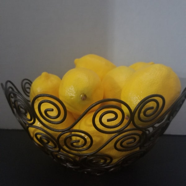 Vintage Black Wire Bowl/Basket (lemons not incl.)