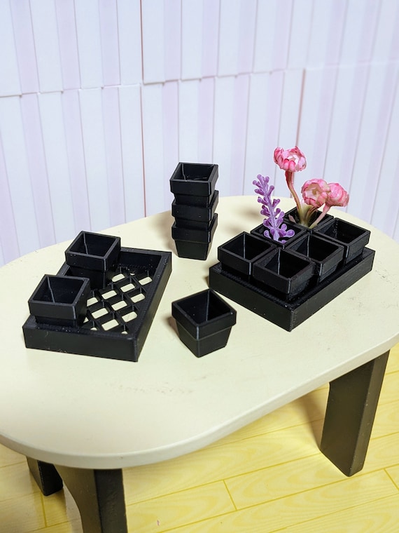1:6 Garden Pots & Tray | Miniature Garden Pots | Dollhouse Gardening Set | Miniature Planters | Dollhouse Greenhouse Supplies