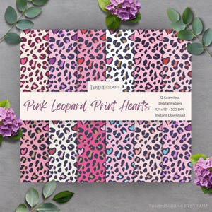 Puede incluir: Un conjunto de 12 papeles digitales sin costuras con diseños de estampado de leopardo rosa, algunos con motivos de corazón. Los papeles miden 30,48 cm x 30,48 cm y están disponibles para descarga instantánea. El texto "Pink Leopard Print Hearts" se muestra.